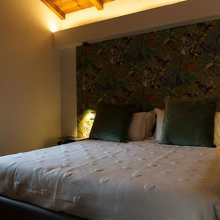 Ginevra Boutique Rooms - Palazzo Leosini - Residenze D'Epoca LʼAquila Zewnętrze zdjęcie