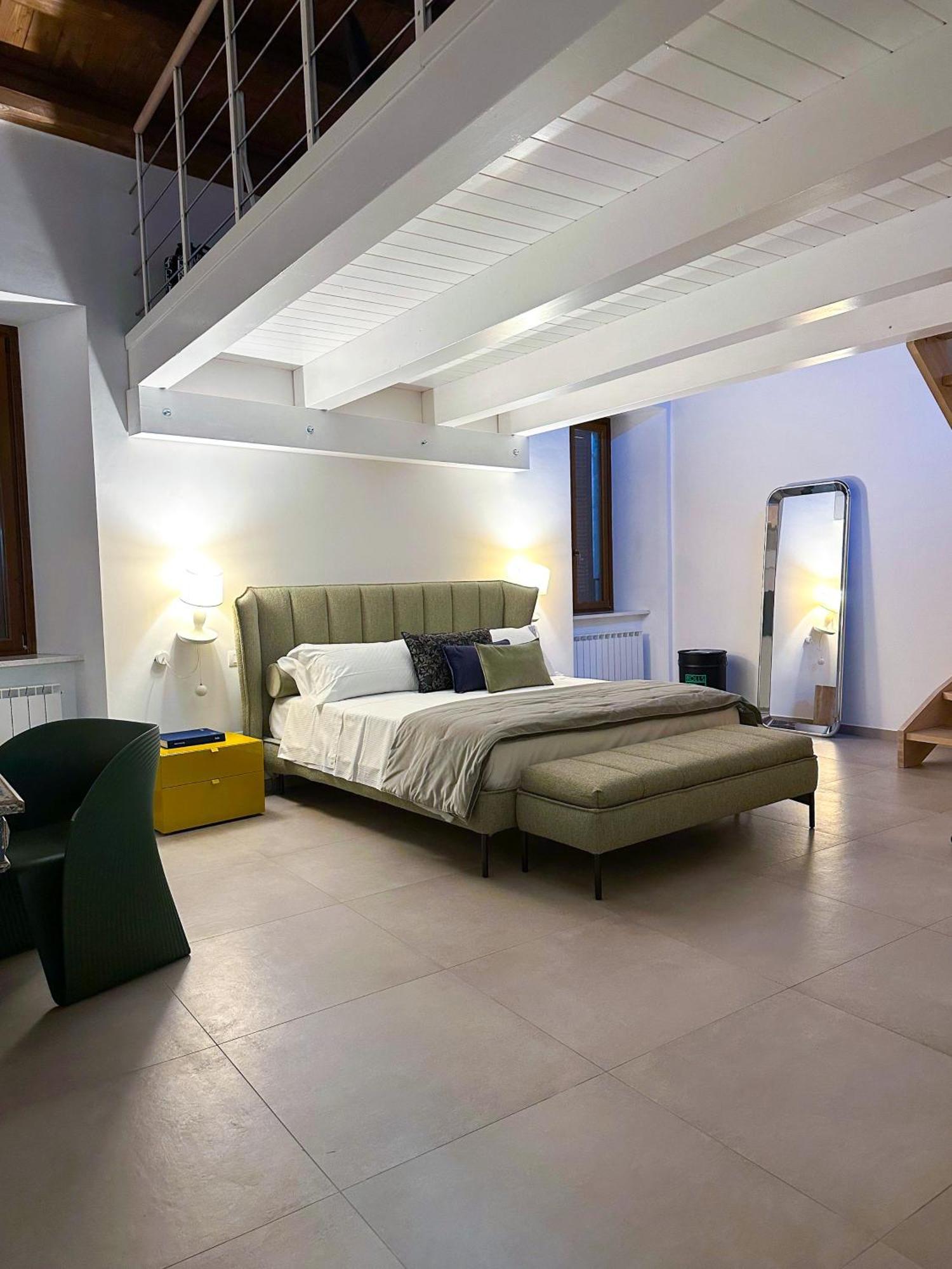 Ginevra Boutique Rooms - Palazzo Leosini - Residenze D'Epoca LʼAquila Zewnętrze zdjęcie