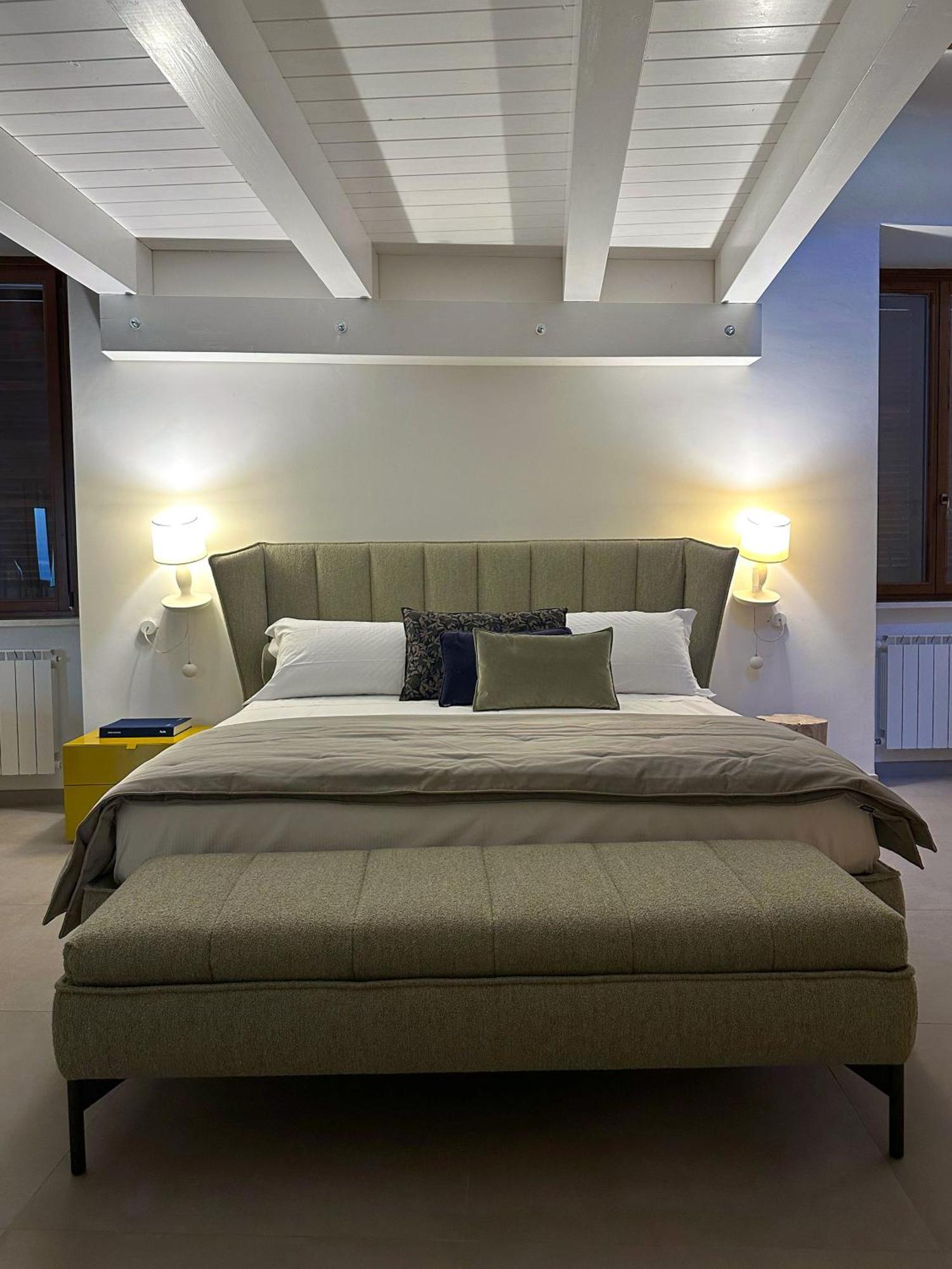 Ginevra Boutique Rooms - Palazzo Leosini - Residenze D'Epoca LʼAquila Zewnętrze zdjęcie