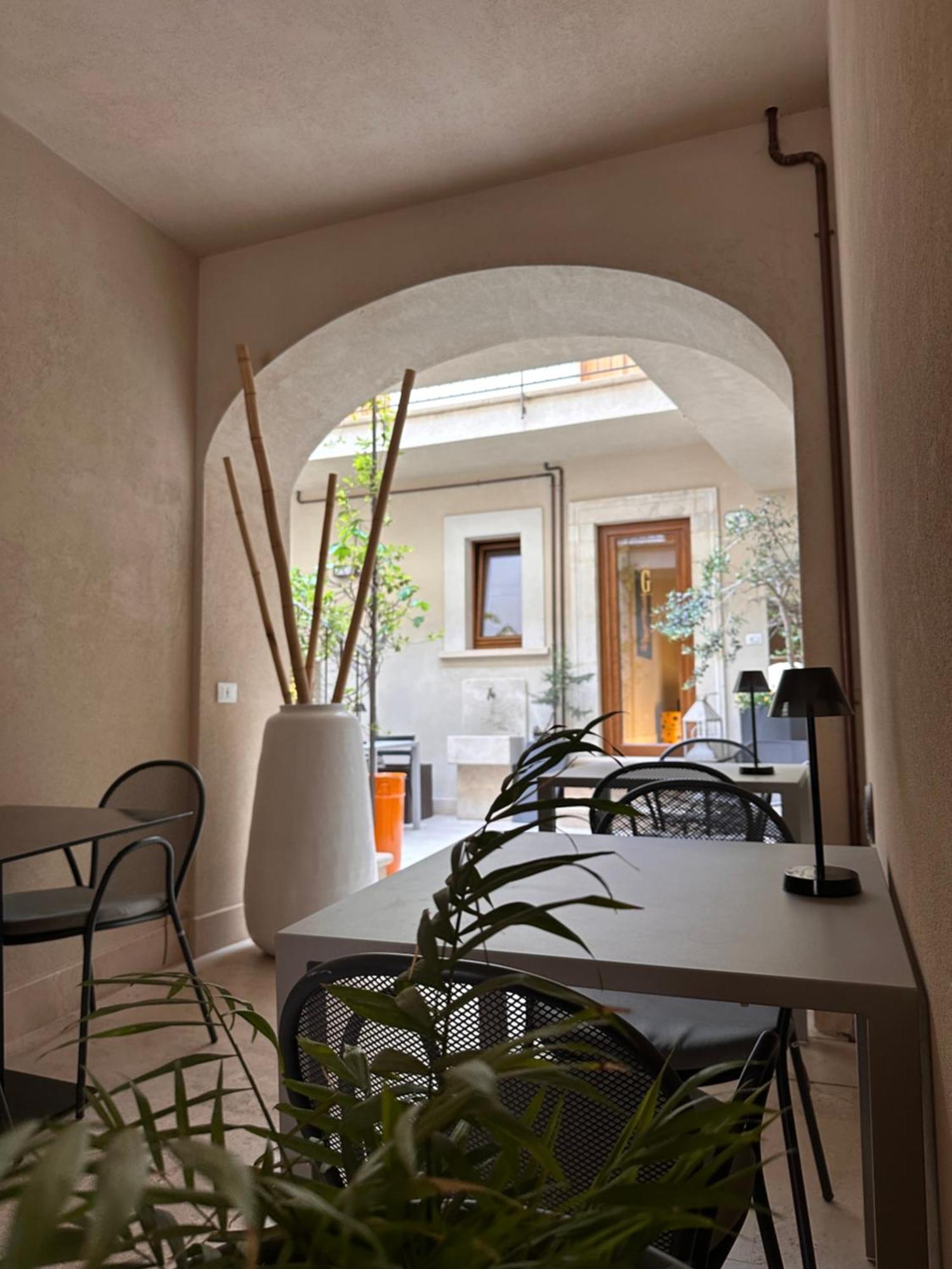 Ginevra Boutique Rooms - Palazzo Leosini - Residenze D'Epoca LʼAquila Zewnętrze zdjęcie